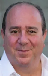 Луис Мустилльо